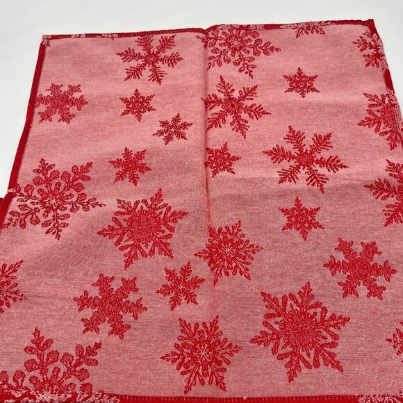 Set of 3 Cotton/Poly Blend Embossed Red & White Snowflake Napkins 19 x 19" - Picture 2 of 4